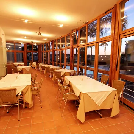 Mos - 4* Lagos